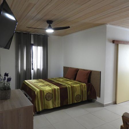 Les Metisses Apartment Saint Pierre Bagian luar foto
